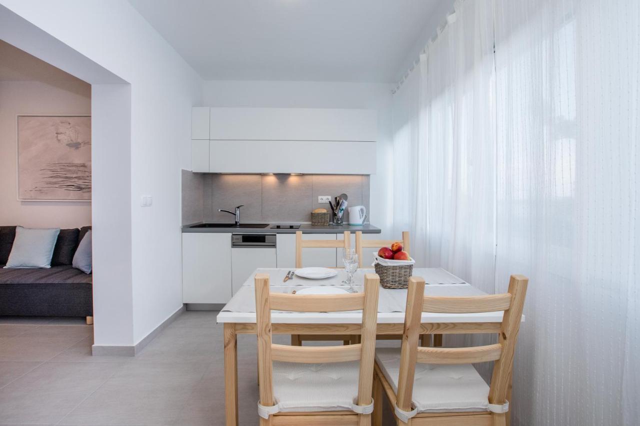 Guest House Mazuth II Banjol Екстериор снимка