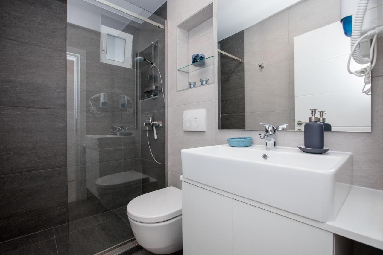 Guest House Mazuth II Banjol Екстериор снимка