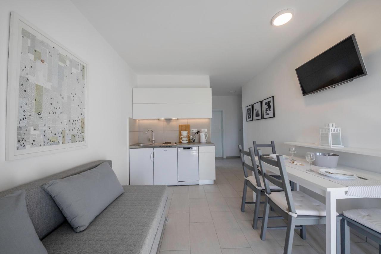 Guest House Mazuth II Banjol Екстериор снимка